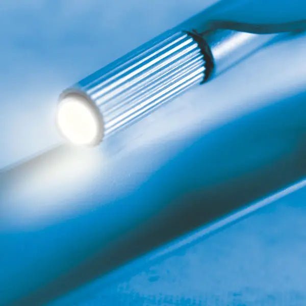 ResQ-BladeWarmlichtspatel aus Edelstahl - WarmlichtDocMed GmbH